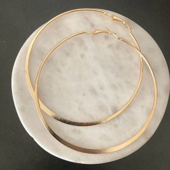 Hoop Earrings big - Picture 1 of 3